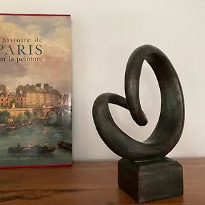 Appartement Vue Sur Jardin, 3 Pieces, Parijs